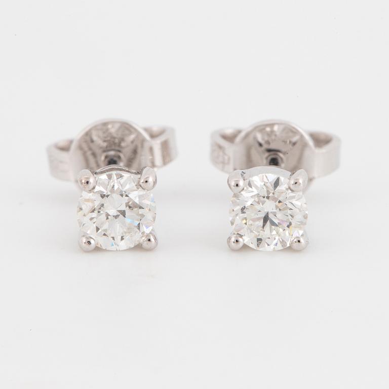 Brilliant-cut diamond earrings.