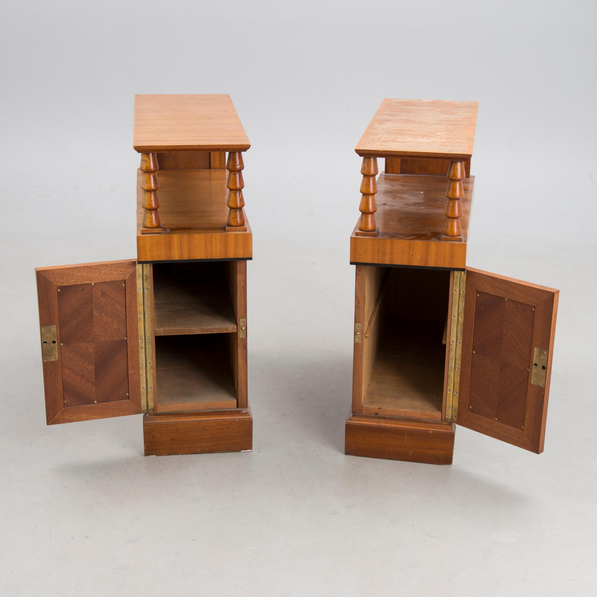 An early 20th century six-piece set of furniture by Armas Lindgren and Onni Tarjanne.