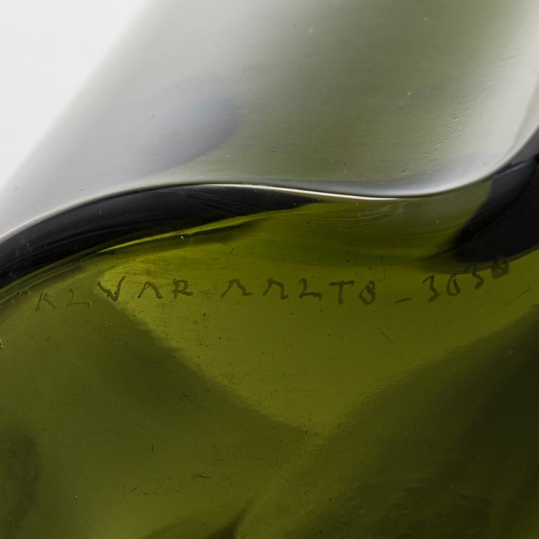 Alvar Aalto, a '3030' vase signed Alvar Aalto 3030.
