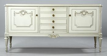 MATSALSGRUPP, 13 delar, gustaviansk stil, 1900-tal.