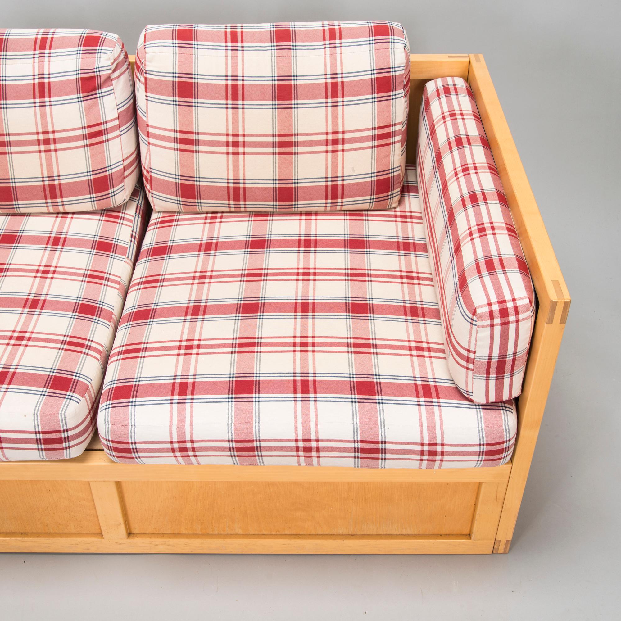 Ben af Schultén, sofa, model 557, Artek, Finland, late 20th century.