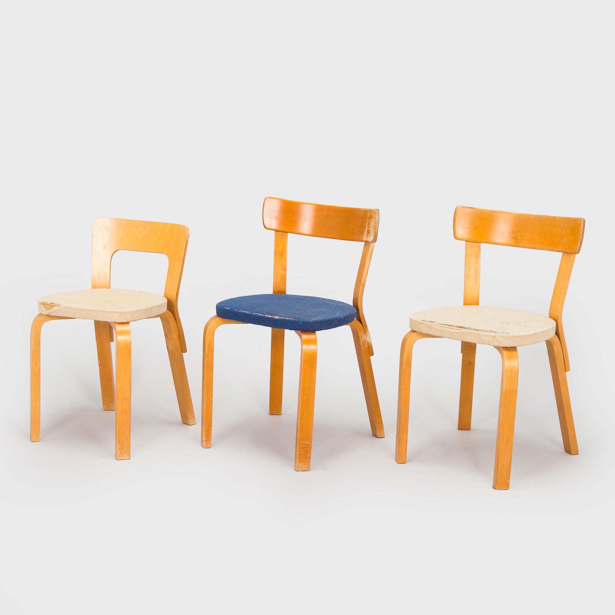 Alvar Aalto, tuoleja 2 kpl,  malli 69 sekä tuoli malli A 65, O.Y. Huonekalu- ja Rakennustyötehdas A.B. 1950-luvun alku.
