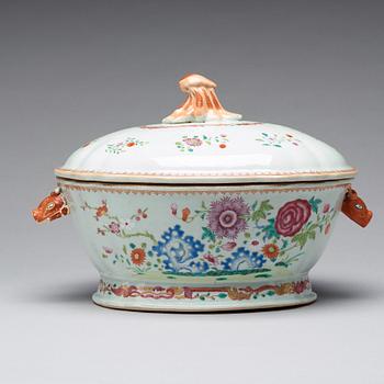 A famille rose tureen with cover, Qing dynasty, Qianlong (1736-95).