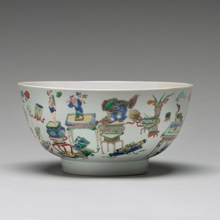 SKÅL, porslin. Qingdynastin, Kangxi (1662-1722).