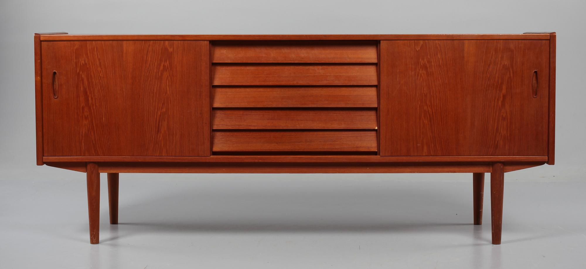 SIDEBOARD, "Trio", Nils Johnsson, Troeds, 1950/60-tal.
