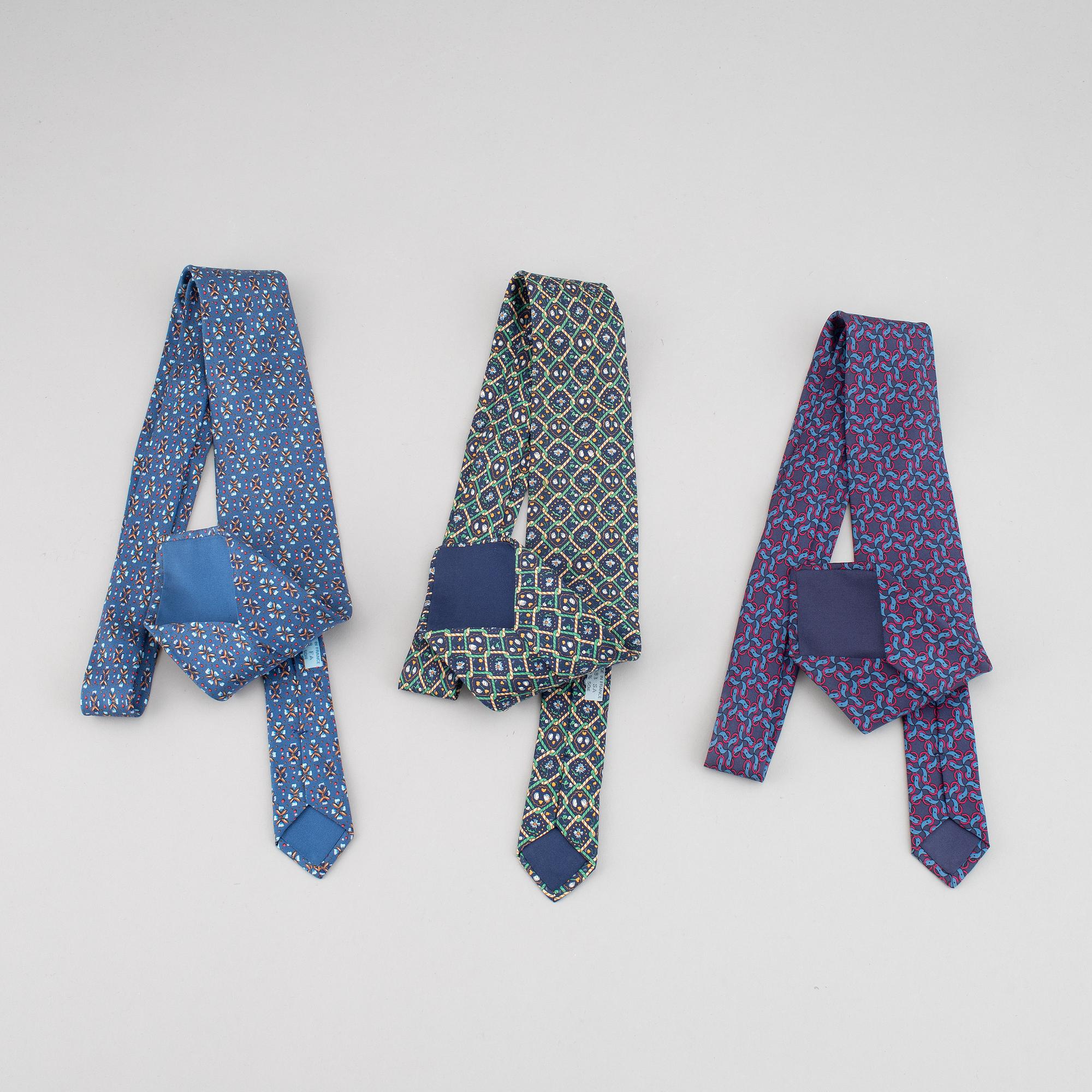 Hermès, 3 silk ties.