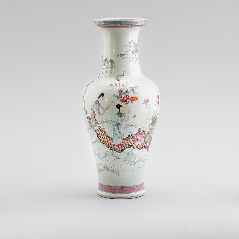 VAS, porslin, Kina, 1800-/1900-tal.