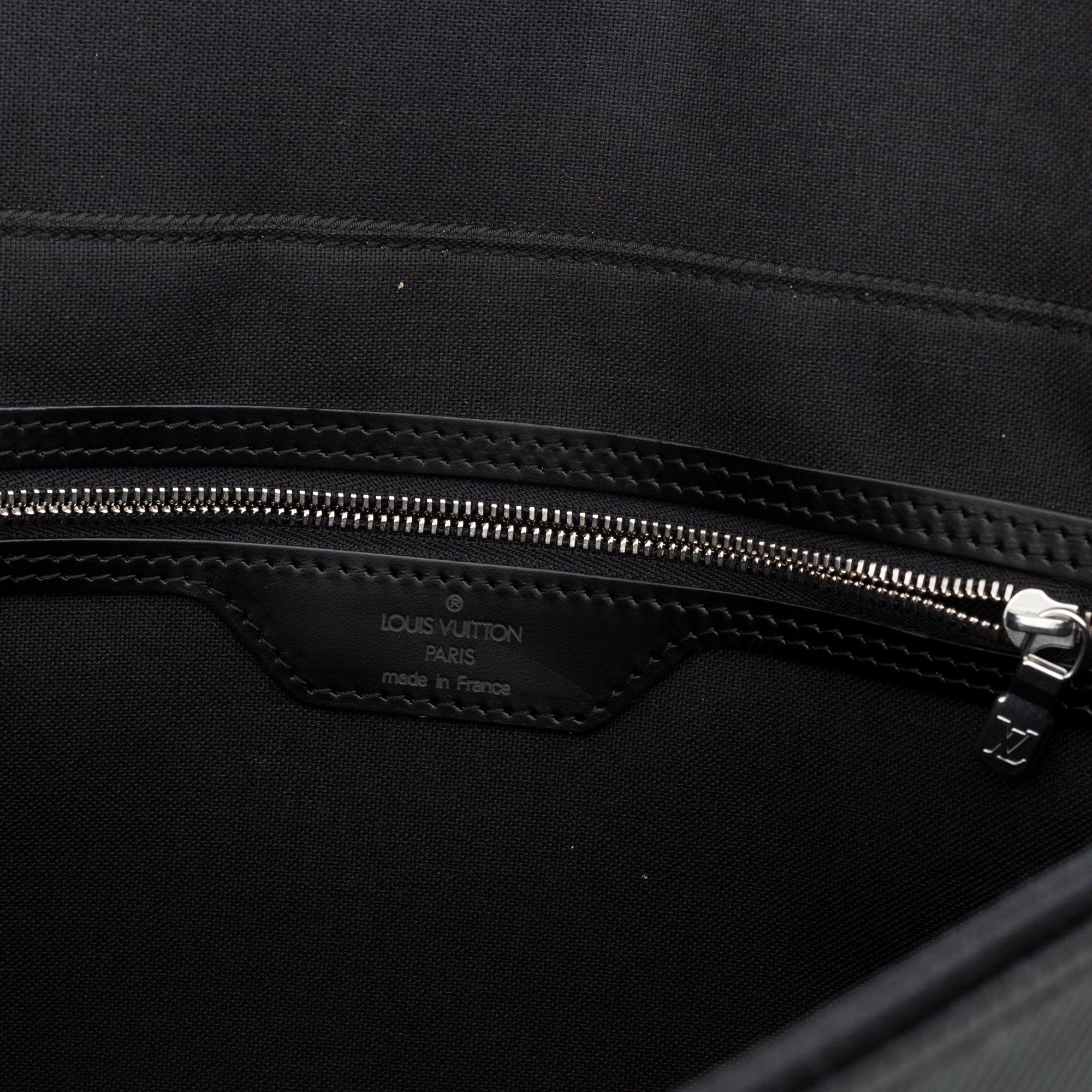 Louis Vuitton, väska, "Taiga Saratov GM".