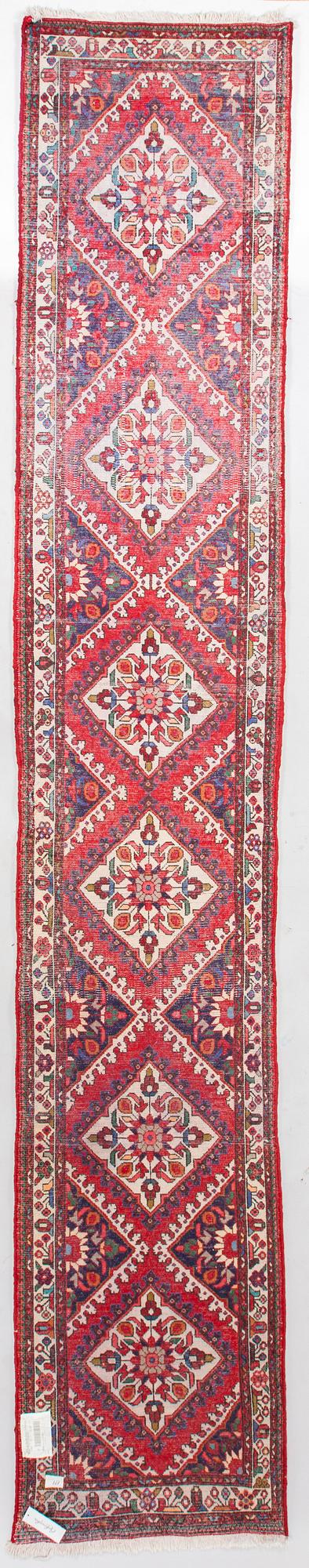 A runner, Rudbar, approx. 383 x 66 cm.