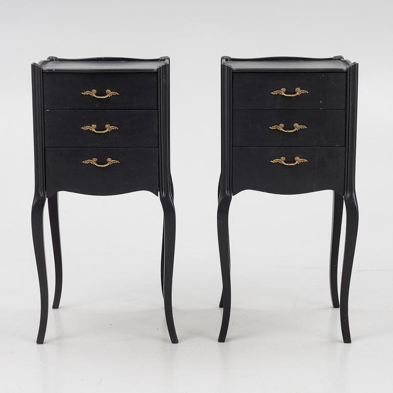 A pair of rococo-stylde bedside tables, mid/second half of the 20th century.
