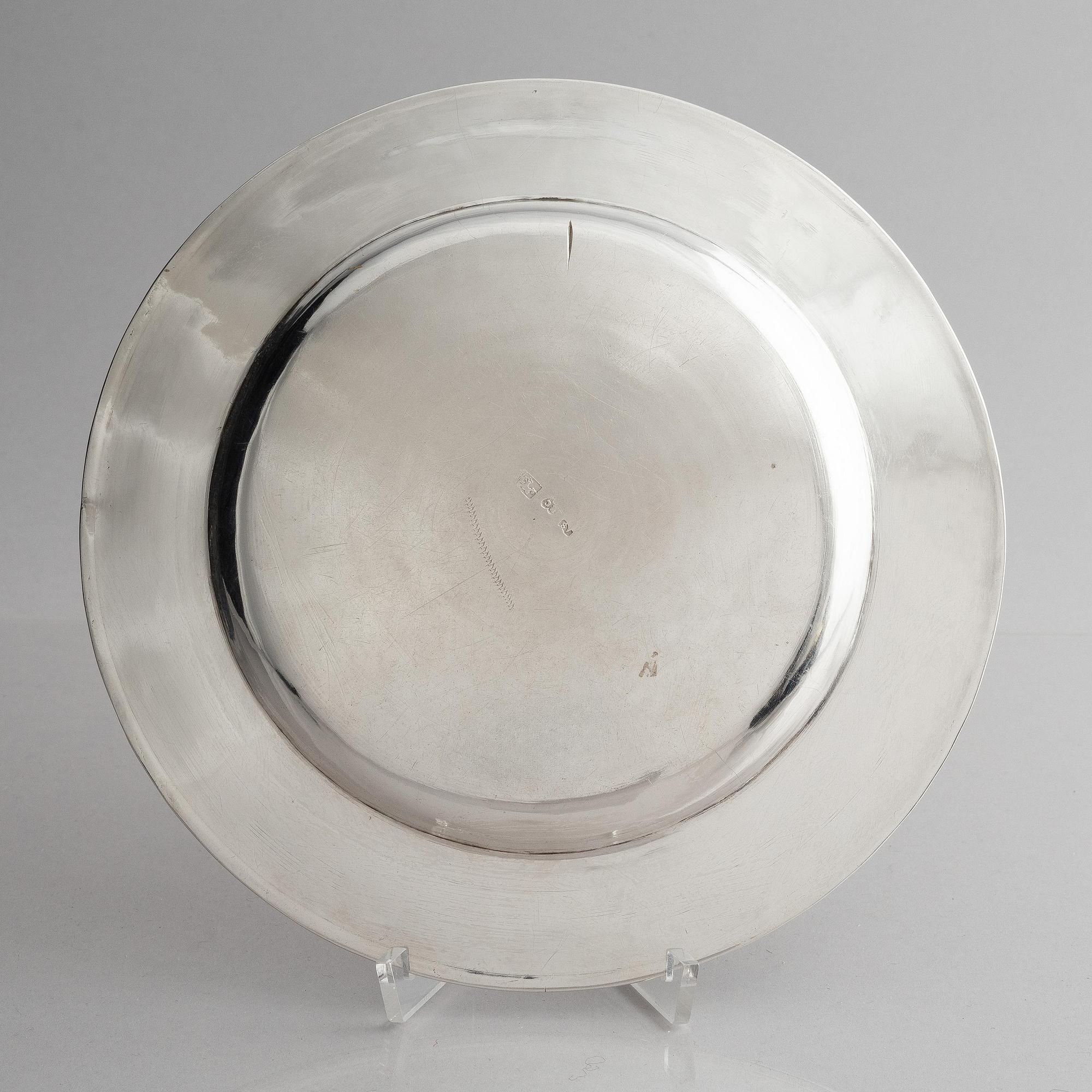 A Russian silver dish, unidentified master, assay master Andrei Sajzew, Moscow 1740s.