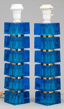 BORDSLAMPOR, ett par, glas, Carl Fagerlund, Orrefors, 1900-talets andra hälft.