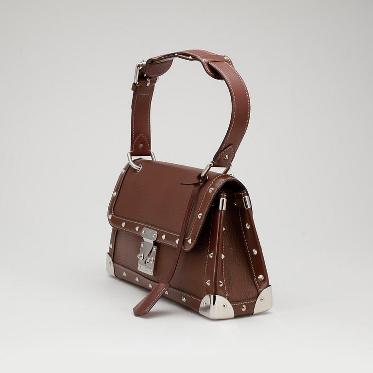 LOUIS VUITTON, a brown leather bag, "Sac rabat".