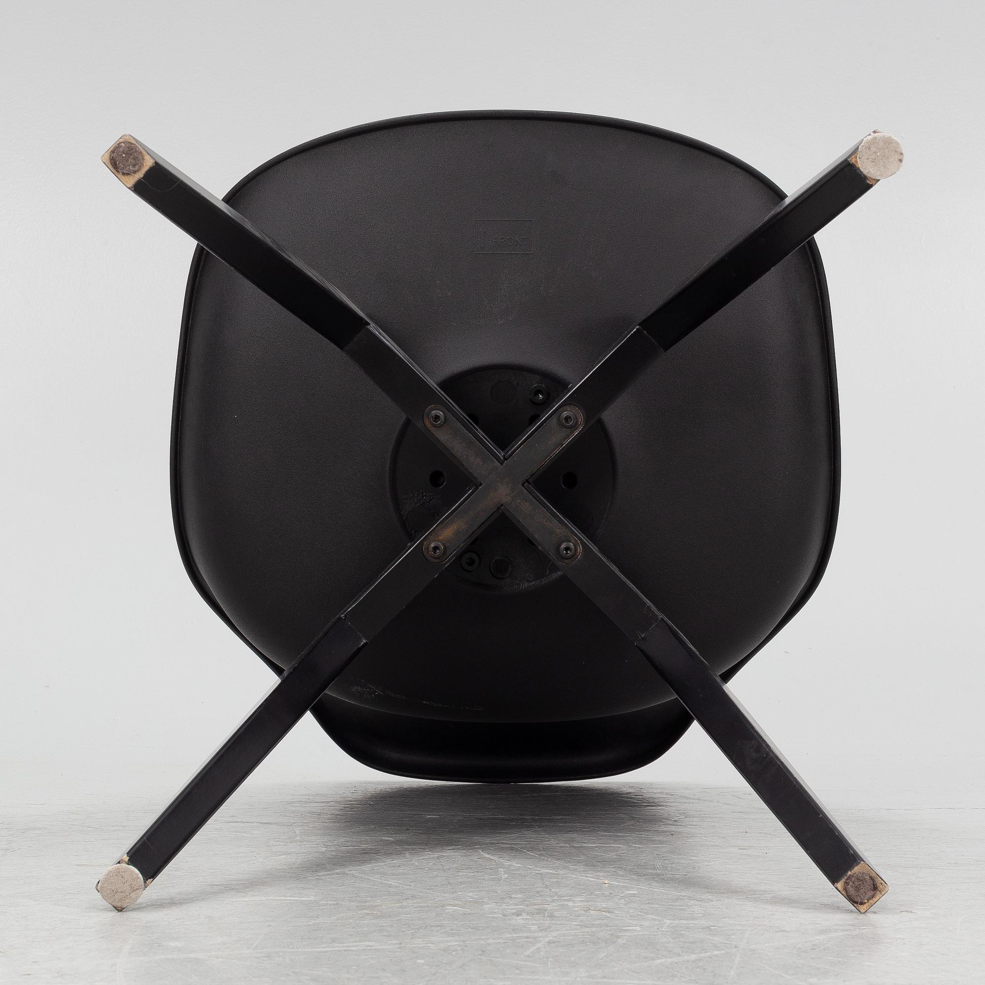 Chairs, 8 pcs, contemporary production.