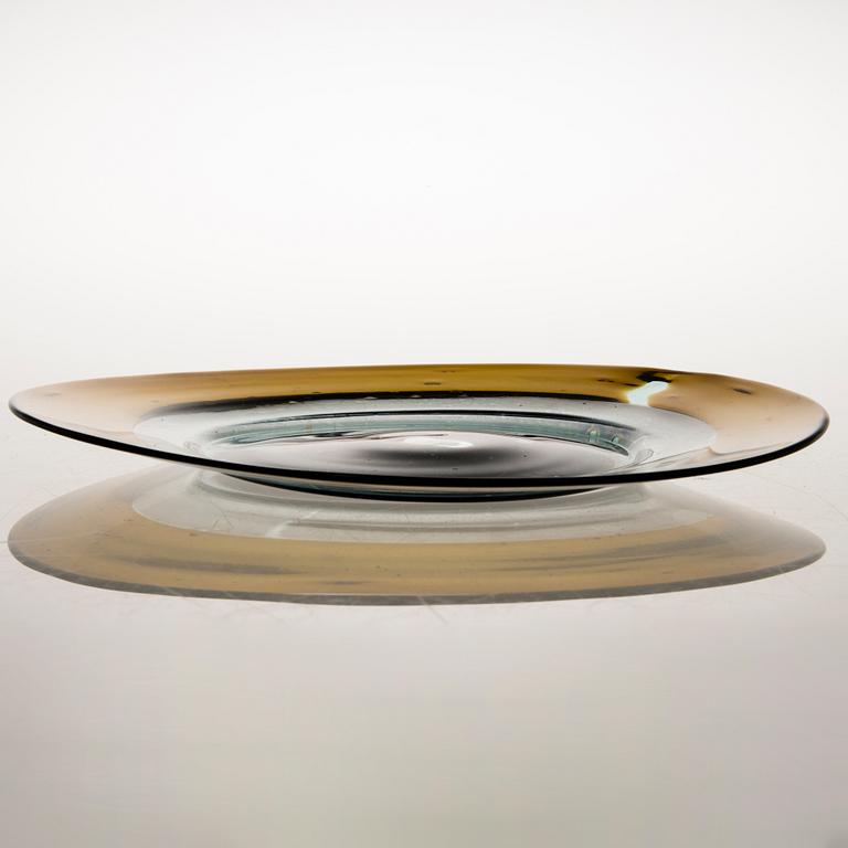 KAJ FRANCK, A 1960s glass 'Ring plate', signed Kaj Franck, Nuutajärvi Notsjö.