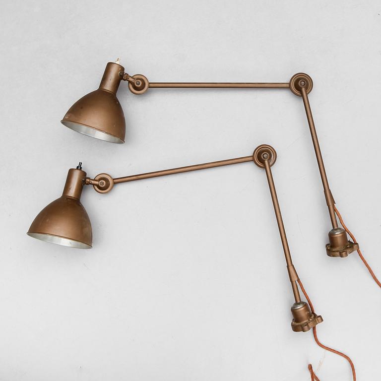 VÄGGLAMPOR, 1 par, 1900-talets första hälft.