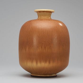 A Berndt Friberg stoneware vase, Gustavsberg Studio 1977.