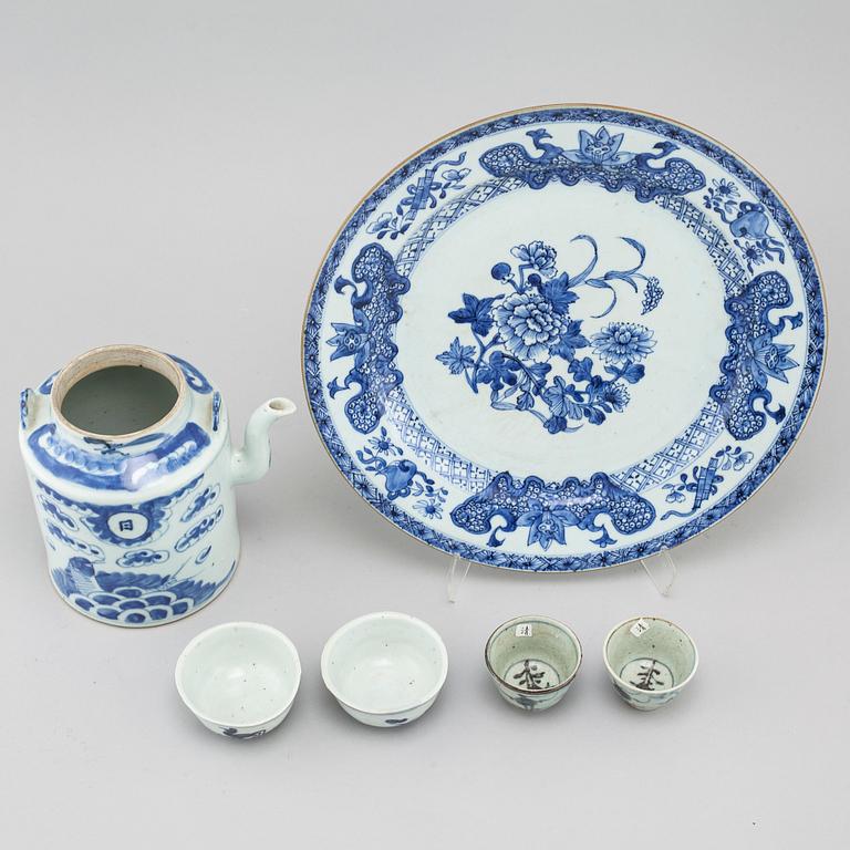 Six pieces of chinese porcelain, 18th and 19th century.