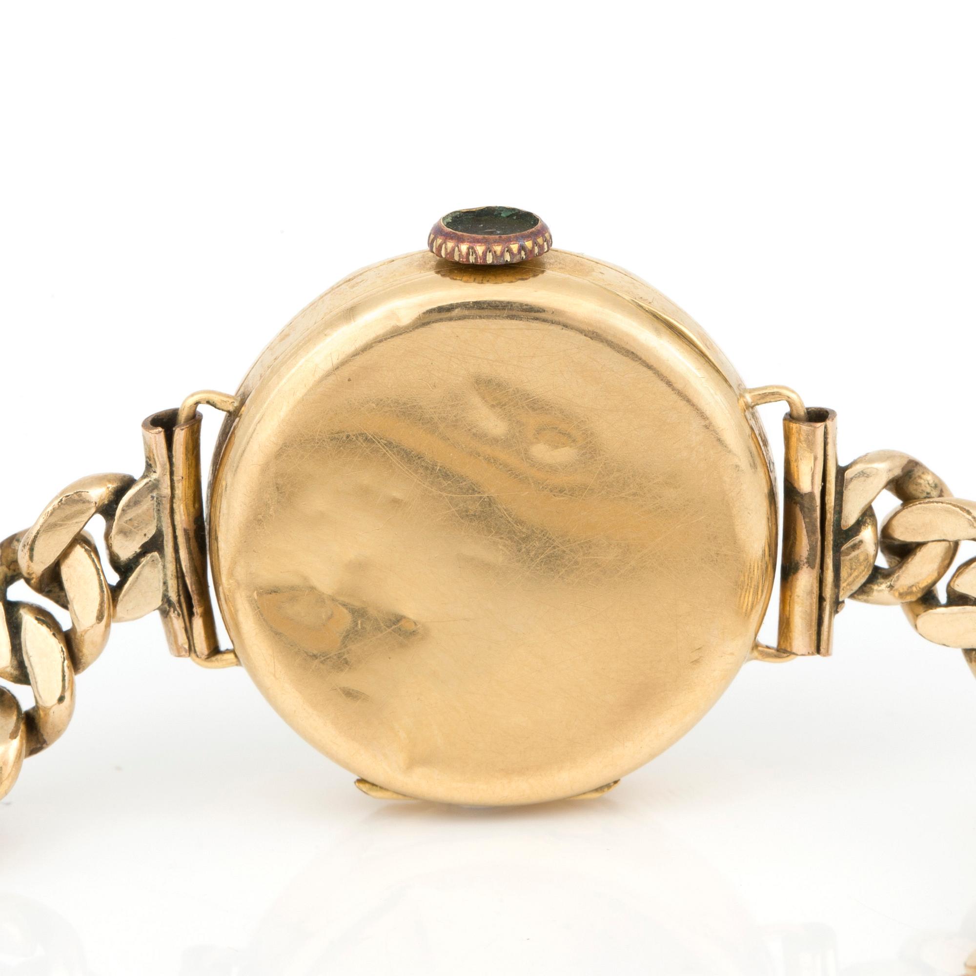 ARMBANDSUR, dam, troligen 1900-talets början.