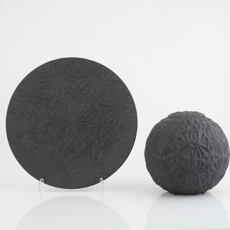 Anna Elzer Oscarson, a lidded vase and charger, 'Dusty Diamonds'.