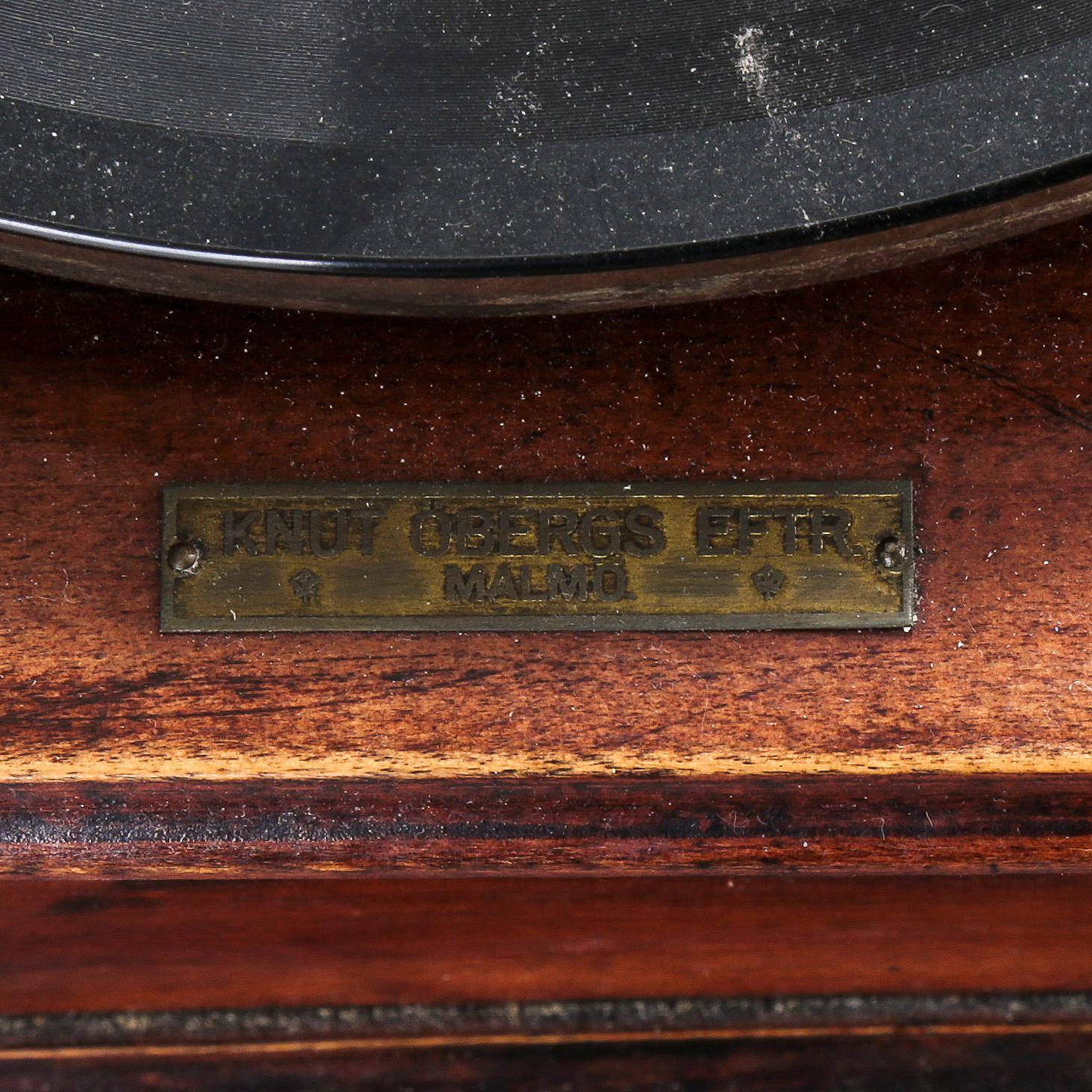 TRATTGRAMMOFON, 1900-talets första kvartal.