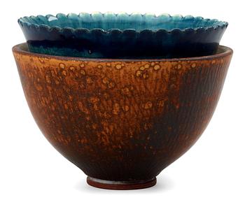 A Wilhelm Kåge 'Farsta' stoneware bowl, Gustavsberg Studio 1952.