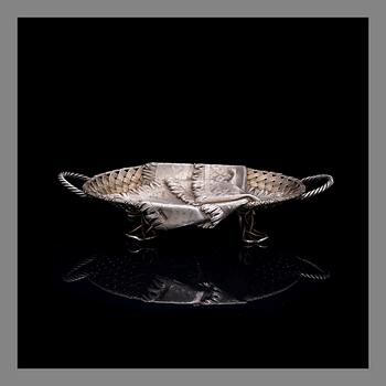 A BREAD BASKET, silver. Moscow, Petr Loskutov 1883. Weight 545 g.