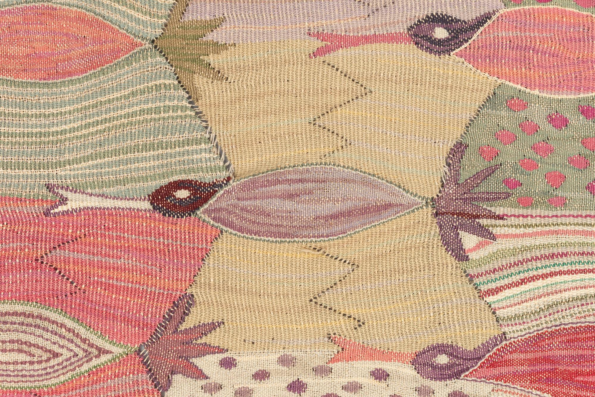 Marianne Richter, draperi, "Brokiga fåglar", gobelängvariant, ca 191 x 133 cm, signerad AB MMF MR.