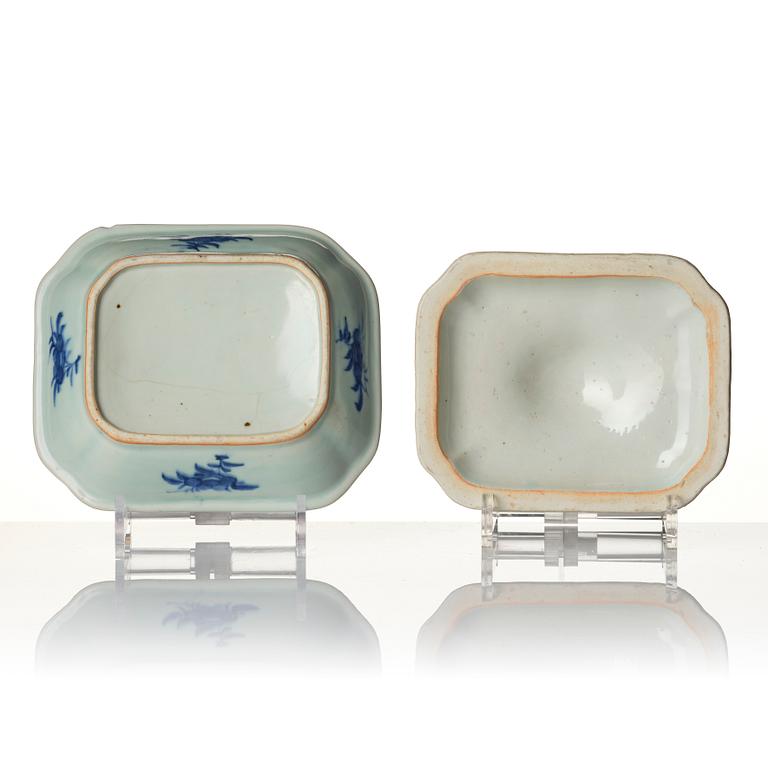 Servisdelar, 18 stycken, porslin. Qingdynastin, omkring 1900.