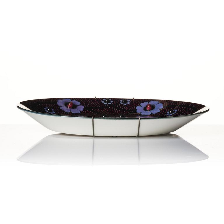Birger Kaipiainen, a decorative ceramic dish, Arabia, Finland, 1970s.
