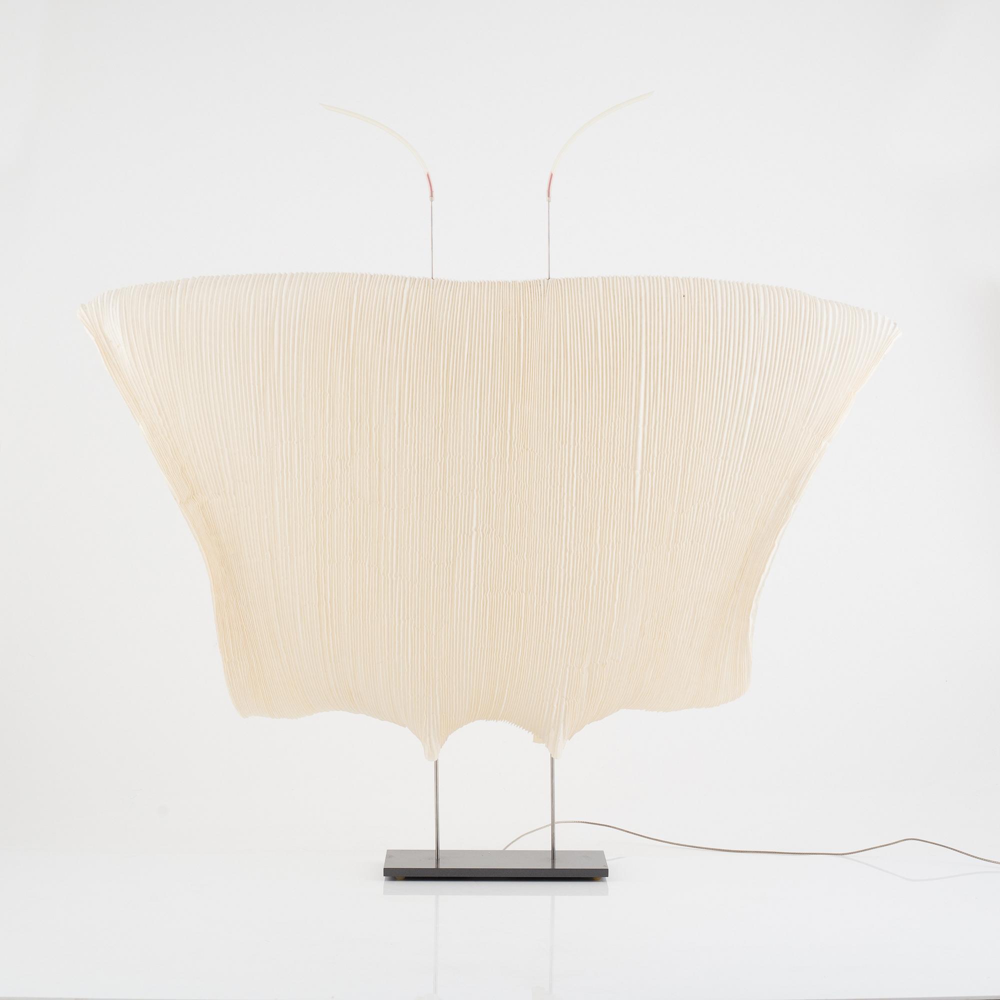 Dagmar Mombach, bordslampa, "Samurai", Ingo Maurer, Tyskland.