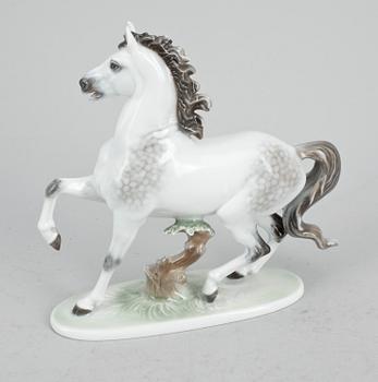 FIGURINER, 3 st, porslin, Rosenthal och Bing & Gröndal, Tyskland resp Danmark.