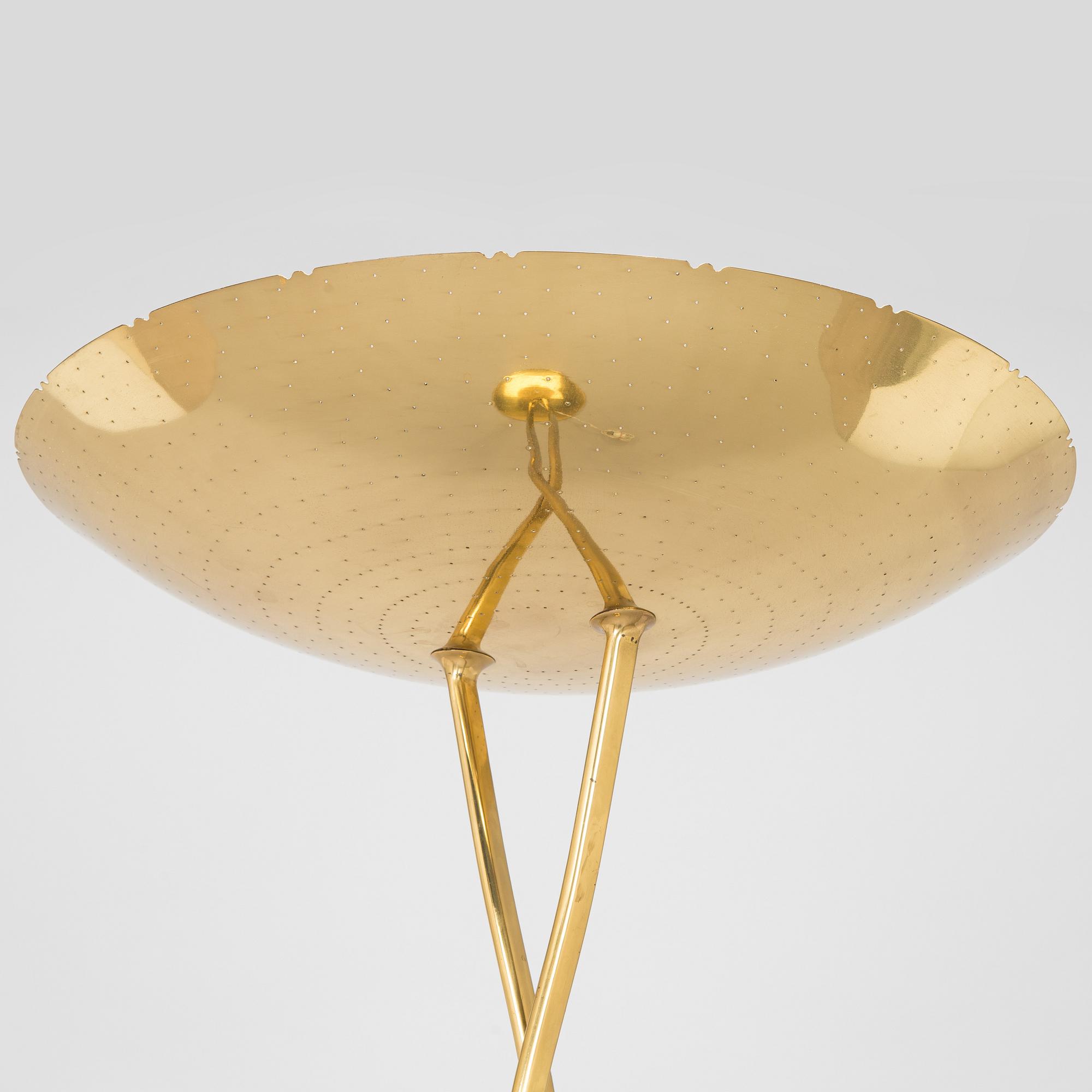 Paavo Tynell, A mid-20th century floor lamp model 9640, Taito Oy, Finland.