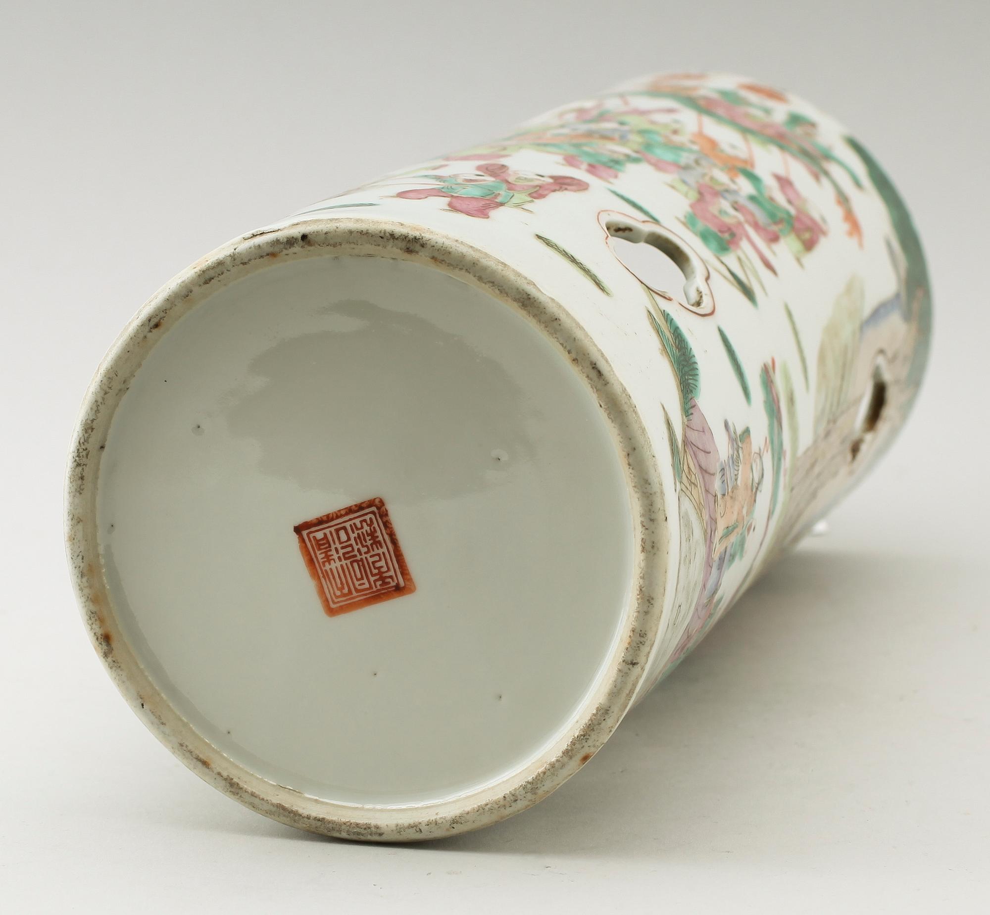 PERUKSTOCK, porslin, Kina, 1800-/1900-tal.