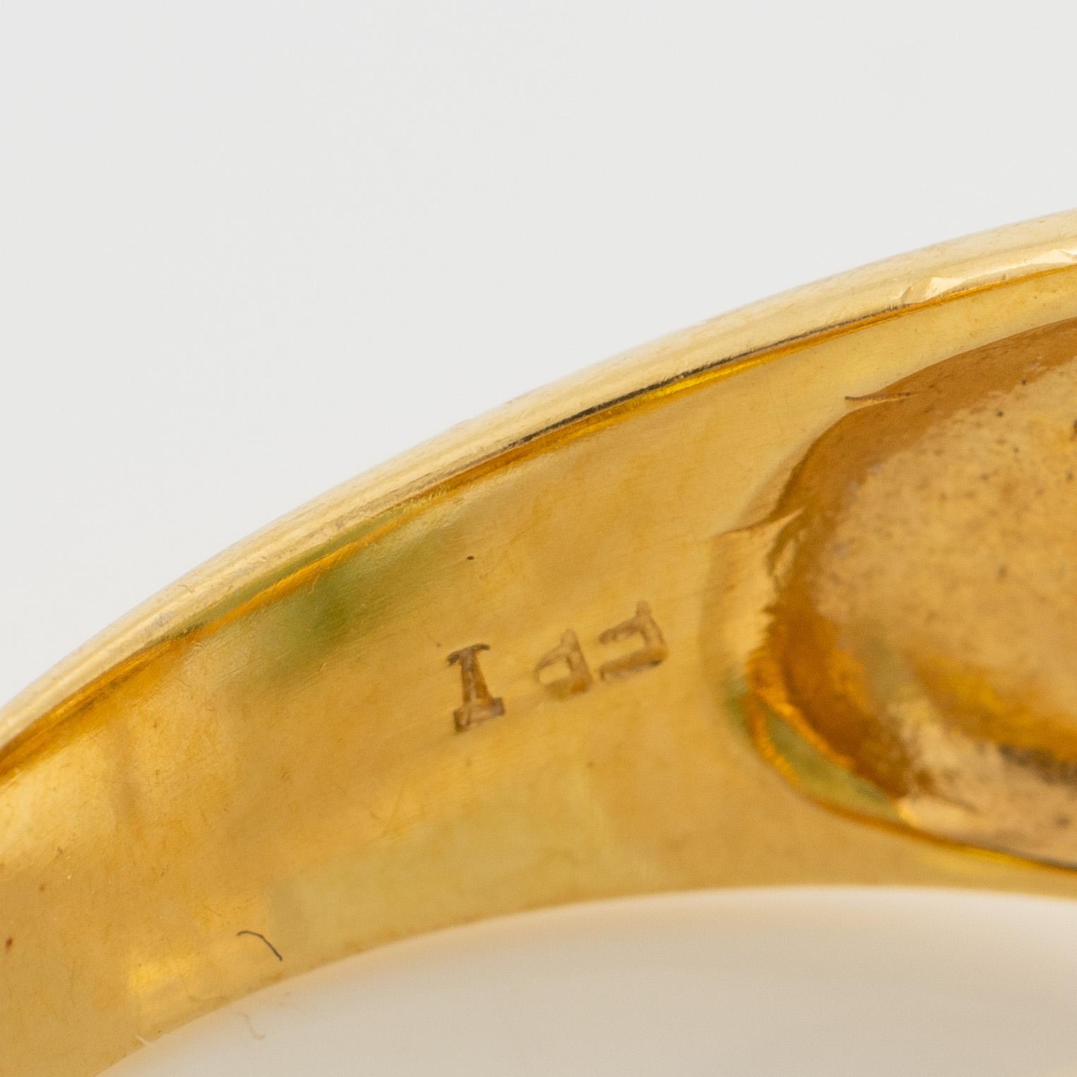 Ring, cocktail ring, 14K gold with green beryl and brilliant-cut diamonds.