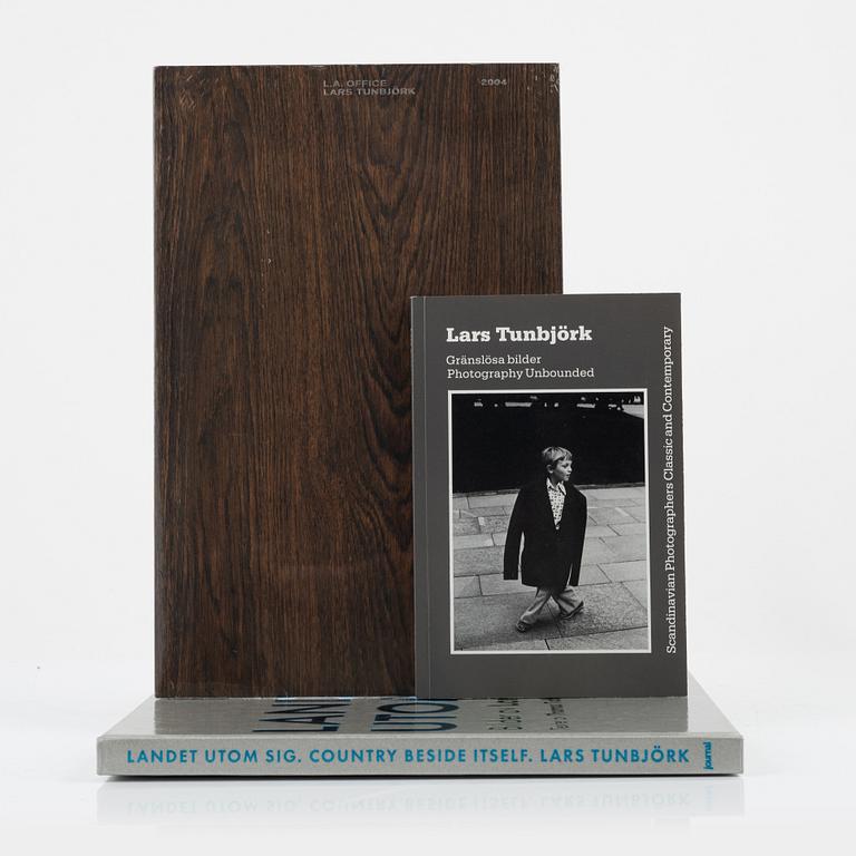 Lars Tunbjörk, 3 books.