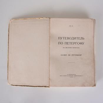 BOK, Guide de Péterhof / Путеводитель по Петергофу, tryckt i S:t Petersburg 1909.