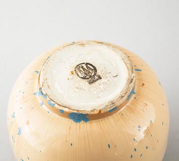 Six pieces of ceramic designed by Gunnar Nylund, Carl-Harry Stålhane and Arne Bang among others.