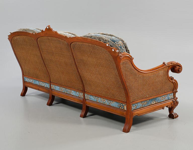 SOFFA, Chippendalestil, 1900-talets andra hälft.