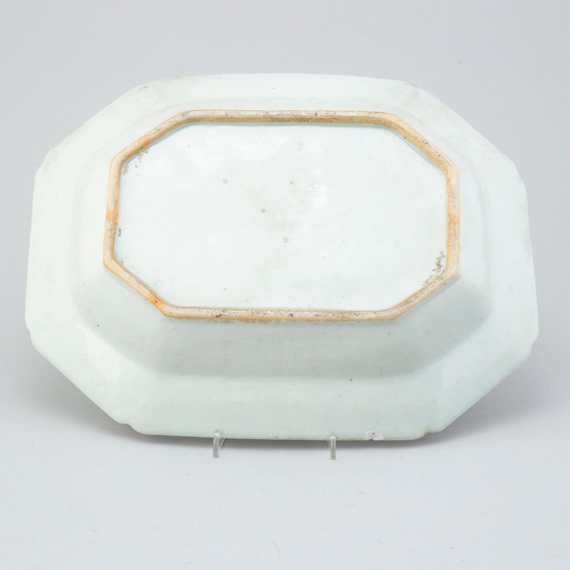 A famille rose tureen stand, Qing dynasty, Qianlong (1736-95).