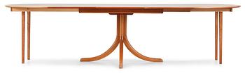 529. A Josef Frank mahogany dinner table, Svenskt Tenn, model 771.