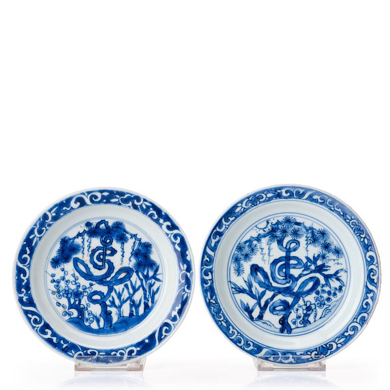 A pair of blue and white dishes, Transition, Tianqi/Chongzhen, 17th Century.