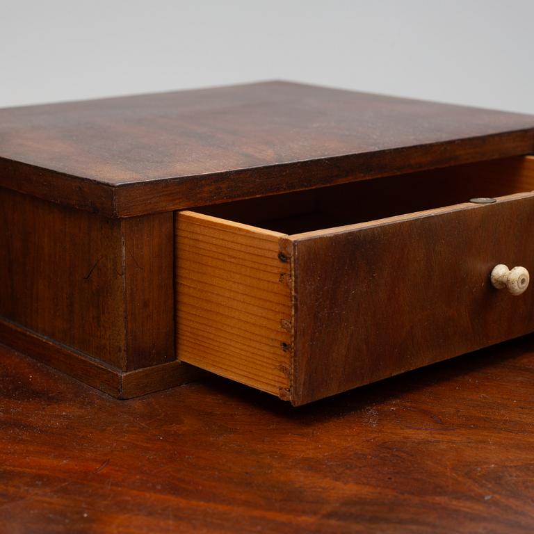 Lorentz Wilhelm Lundelius, dressing table, Stockholm work, Empire, first half of the 19th century.