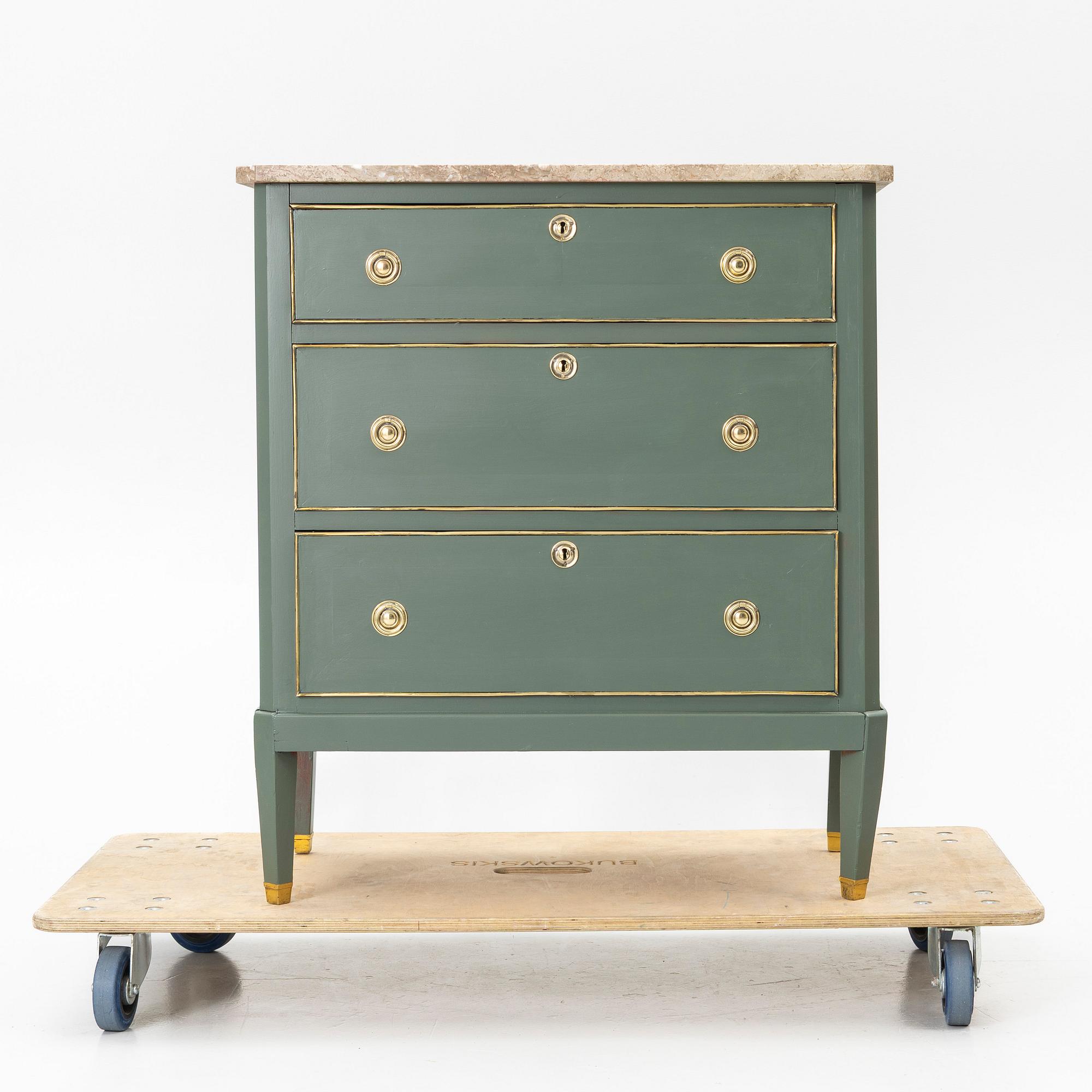 Byrå, gustaviansk stil, 1900-tal.