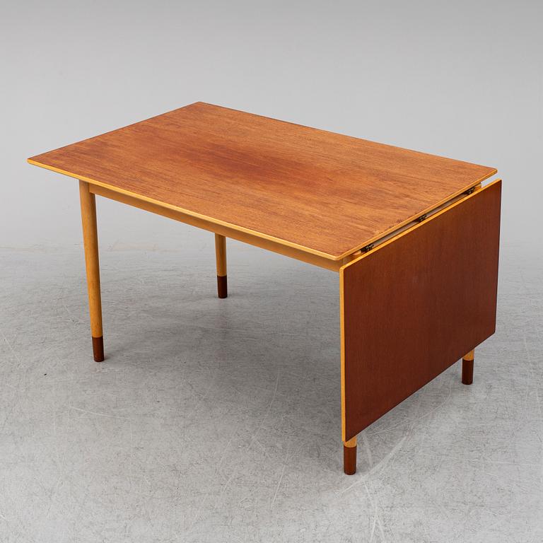 A dining table, Westerbergs, Tranås, mid 20th Century.