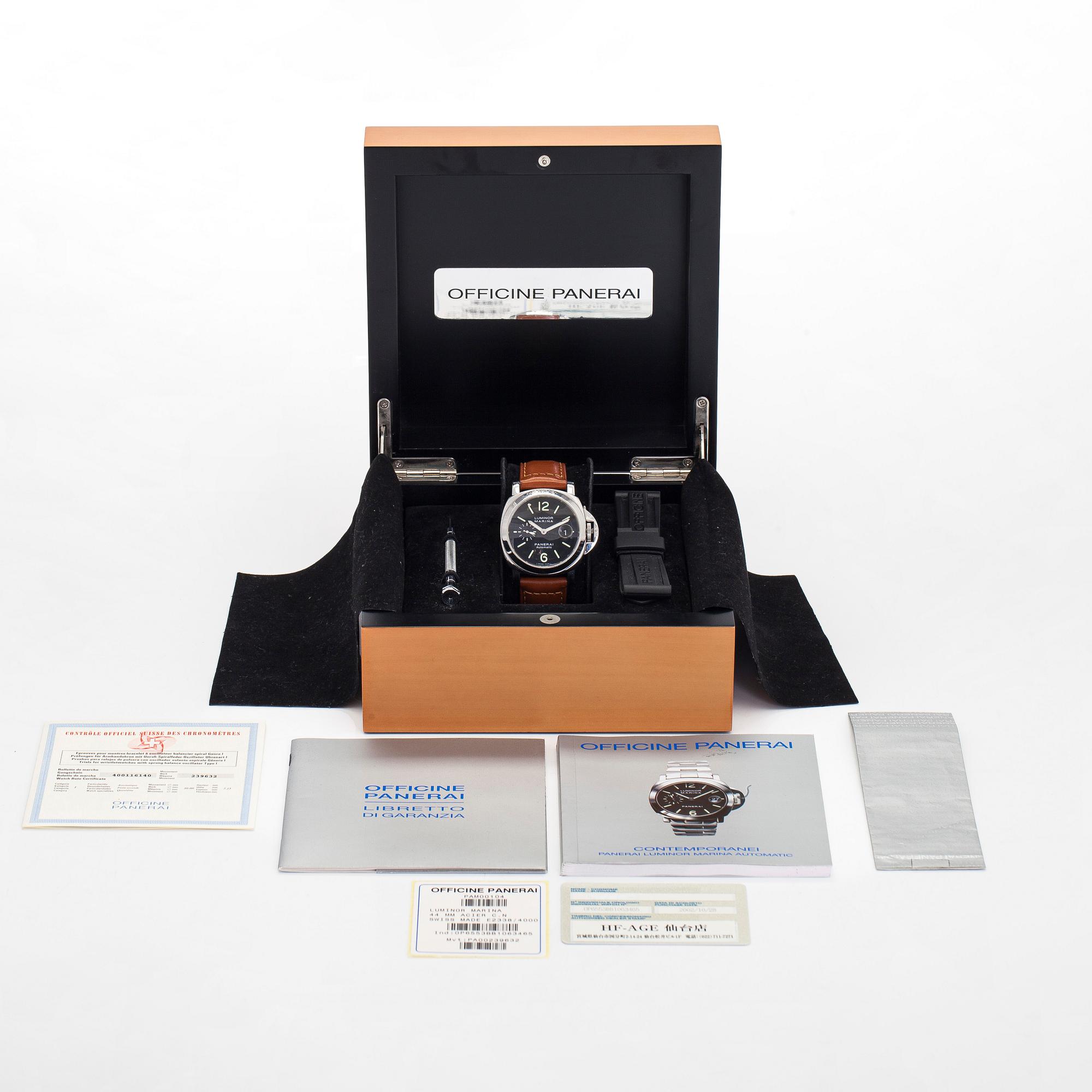 Panerai, Luminor Marina, armbandsur, 44 mm.