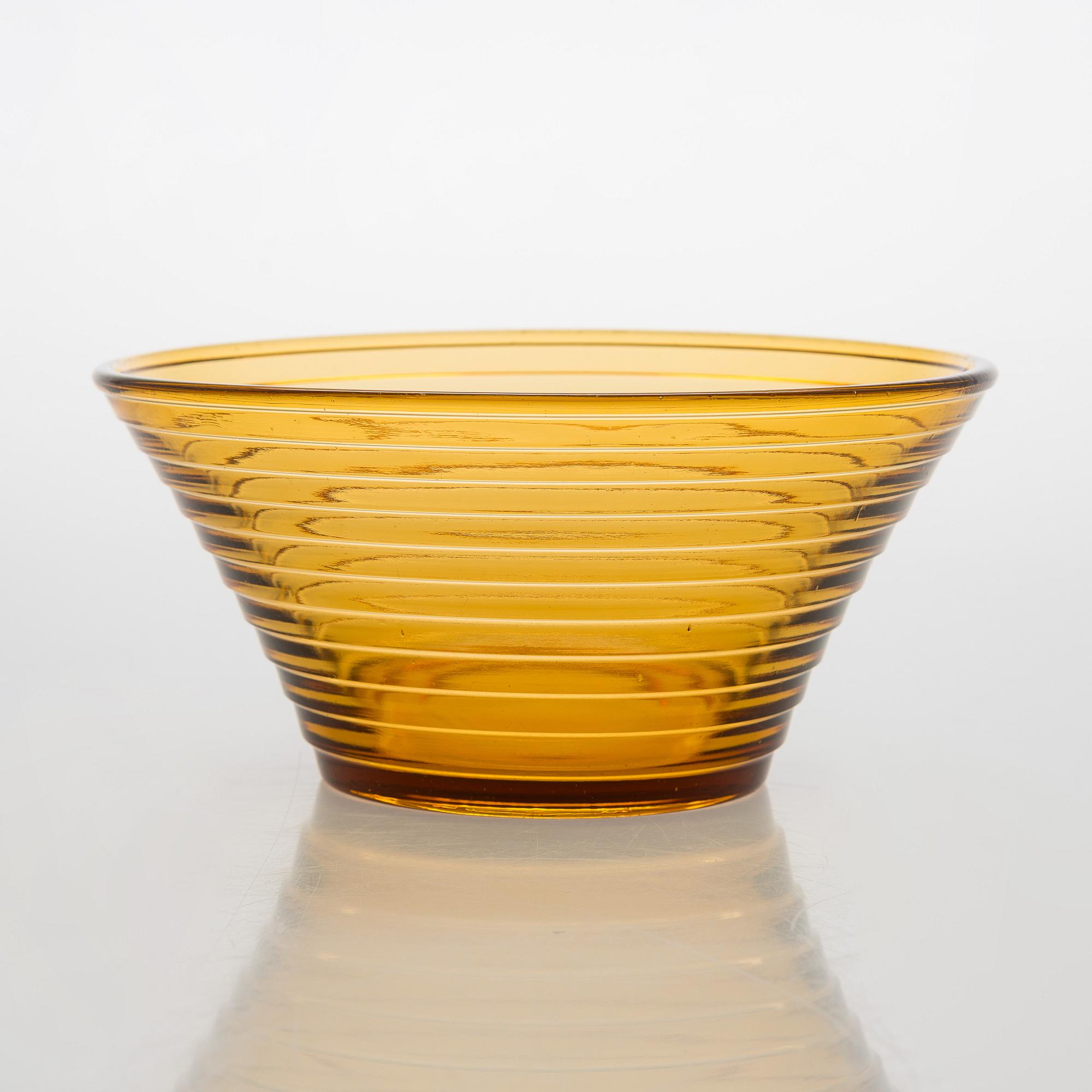 Aino Aalto, skål, modell 6217 Karhula Glasbruk 1934-1938.