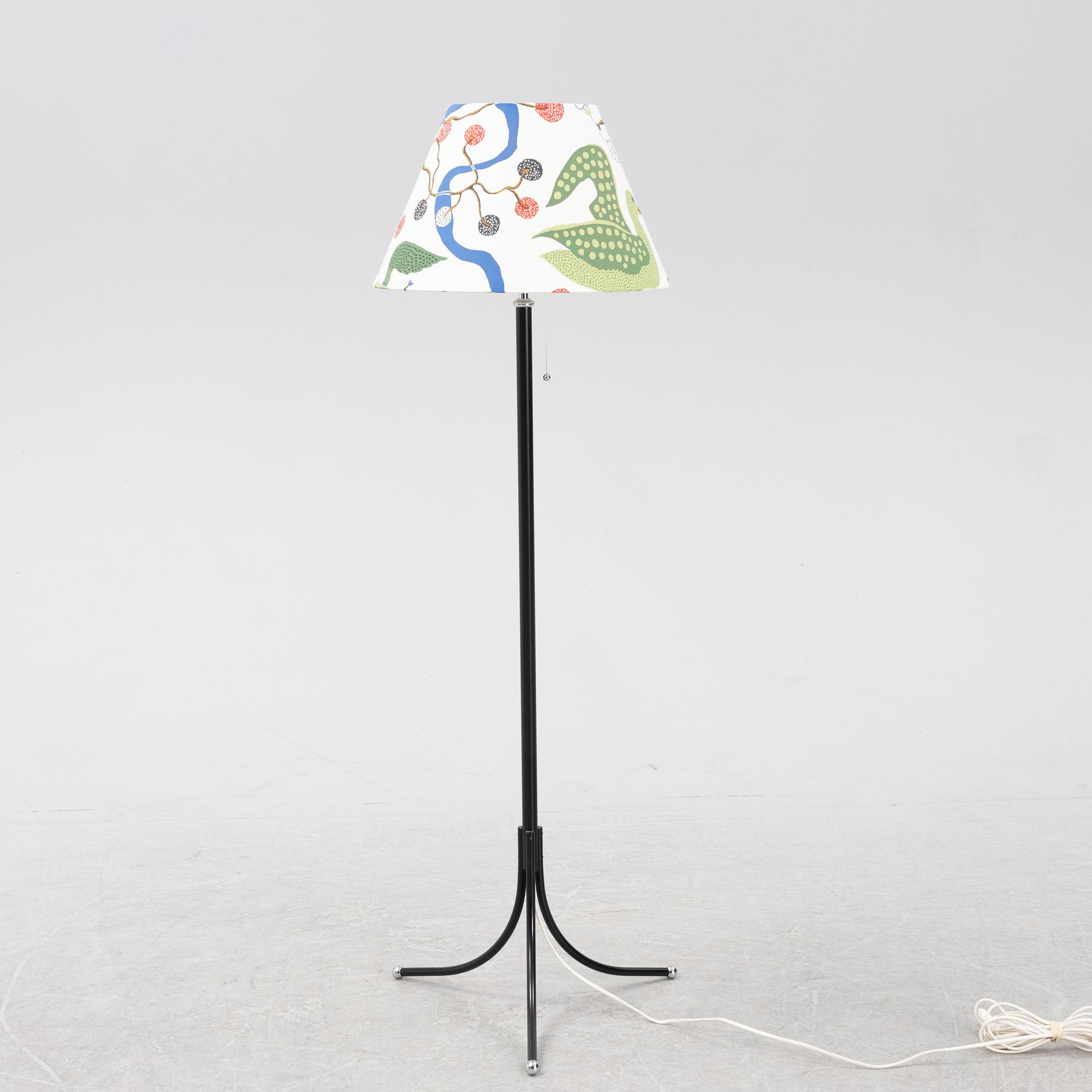 Josef Frank, golvlampa modell 2326, Firma Svenskt Tenn, formgiven 1934.