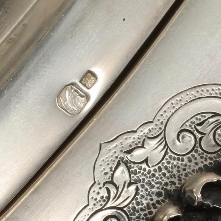 DUBBELKAROTT, silver, omkring 1900-talets mitt, vikt 2200 g.