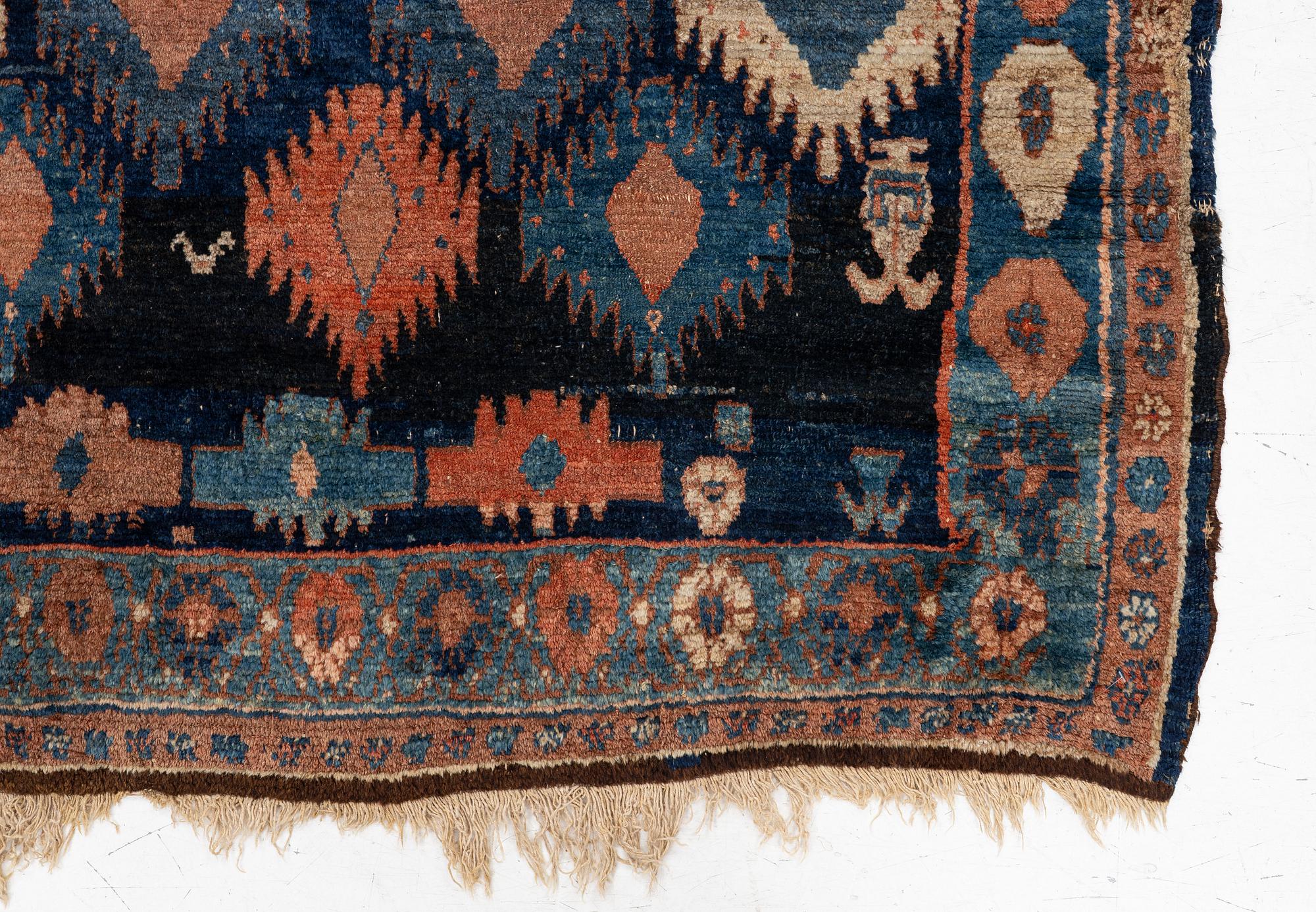 Matta, orientalisk, antik, ca 195 x 130 cm.